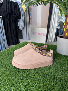 Embroided Slipper Boots - Camel